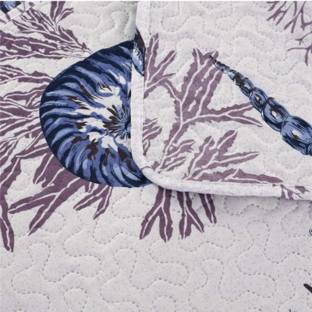 Summer Lightweight Reversible Quilt Size Twin
